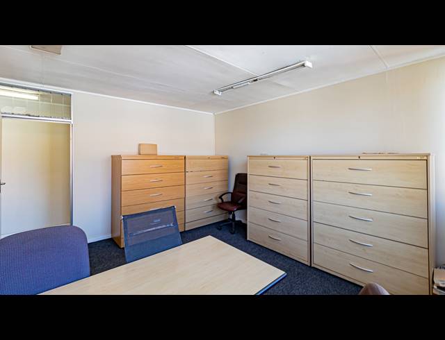 250M² OFFICE TO LET IN FERNDALE